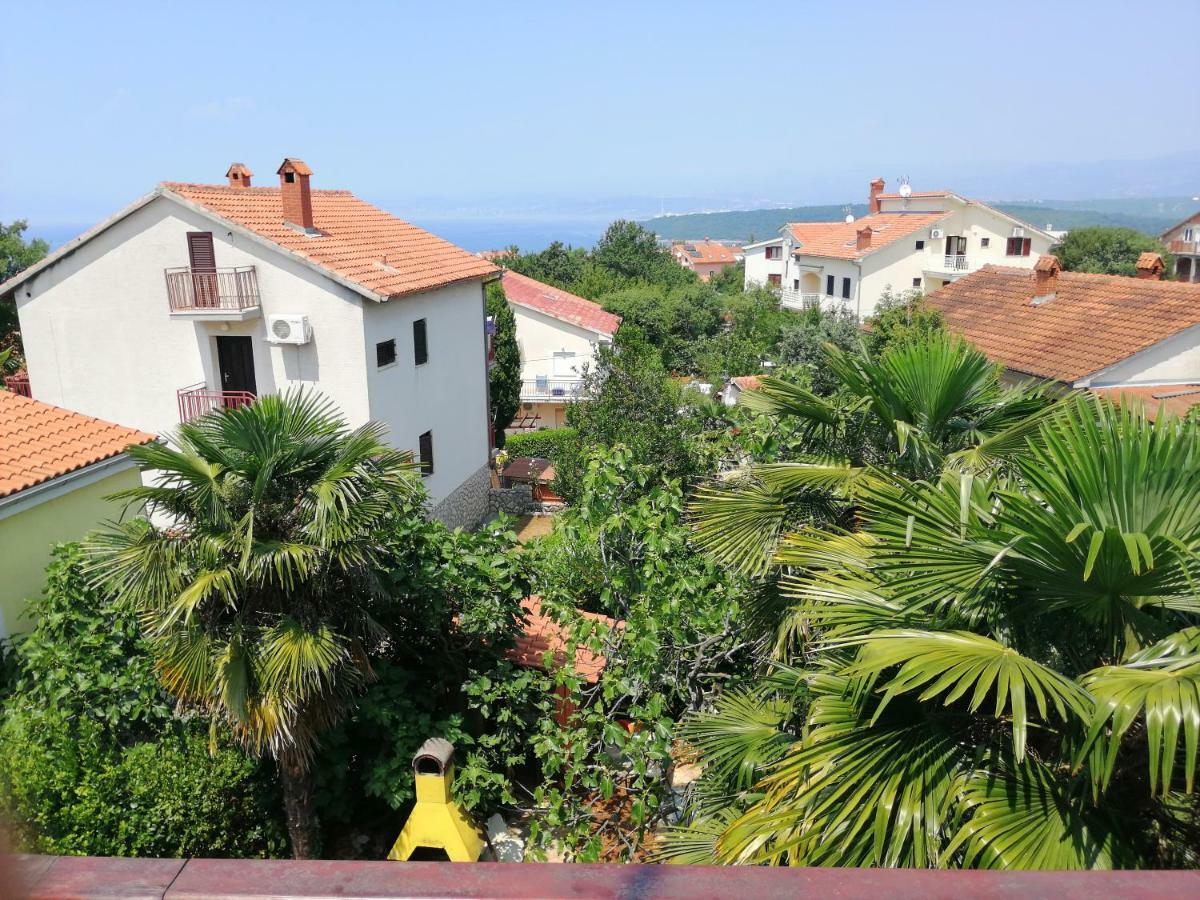 Ivo Apartman *
